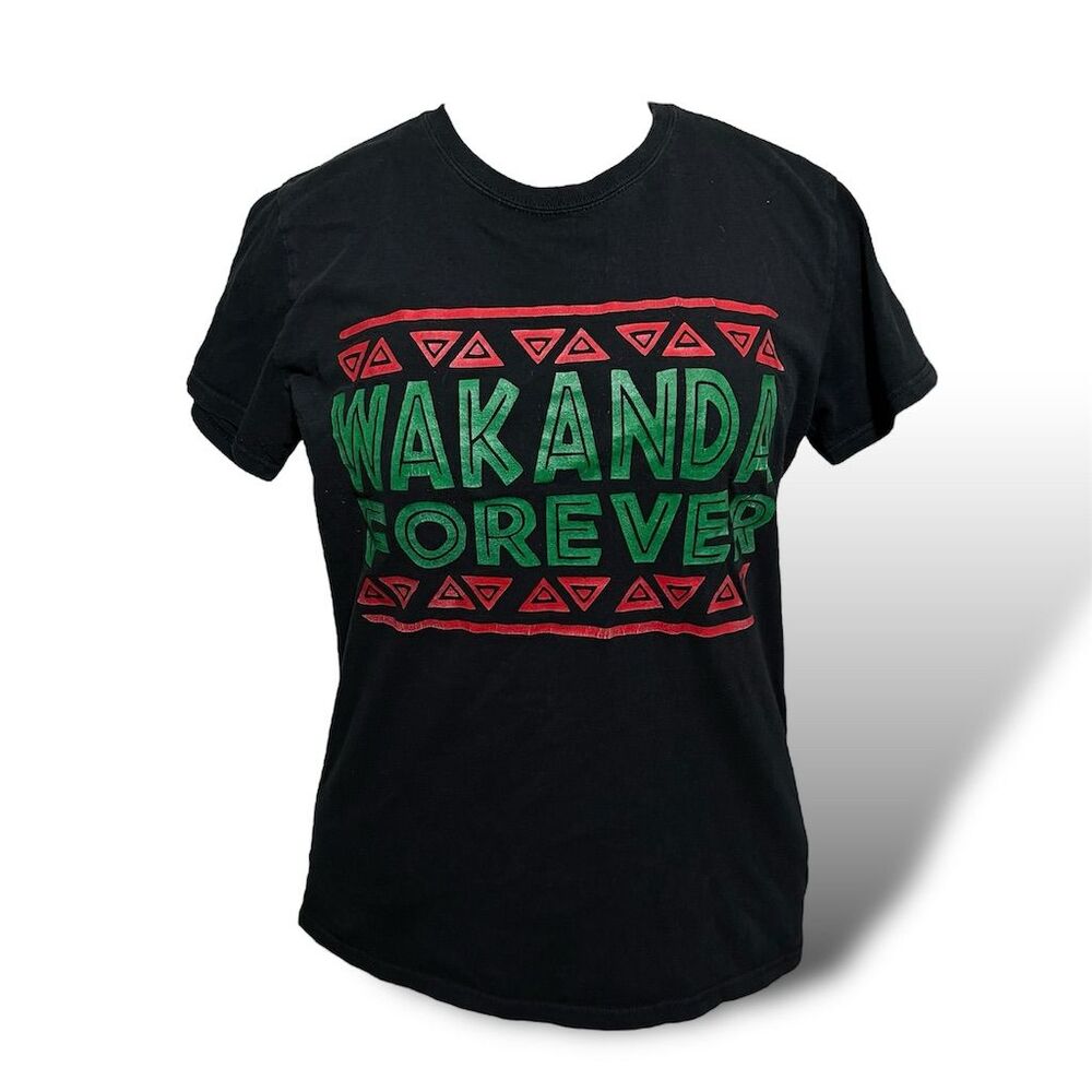 Monsterry Black Panther Wakanda Forever Graphic T-Shirt Unisex M Black Marvel